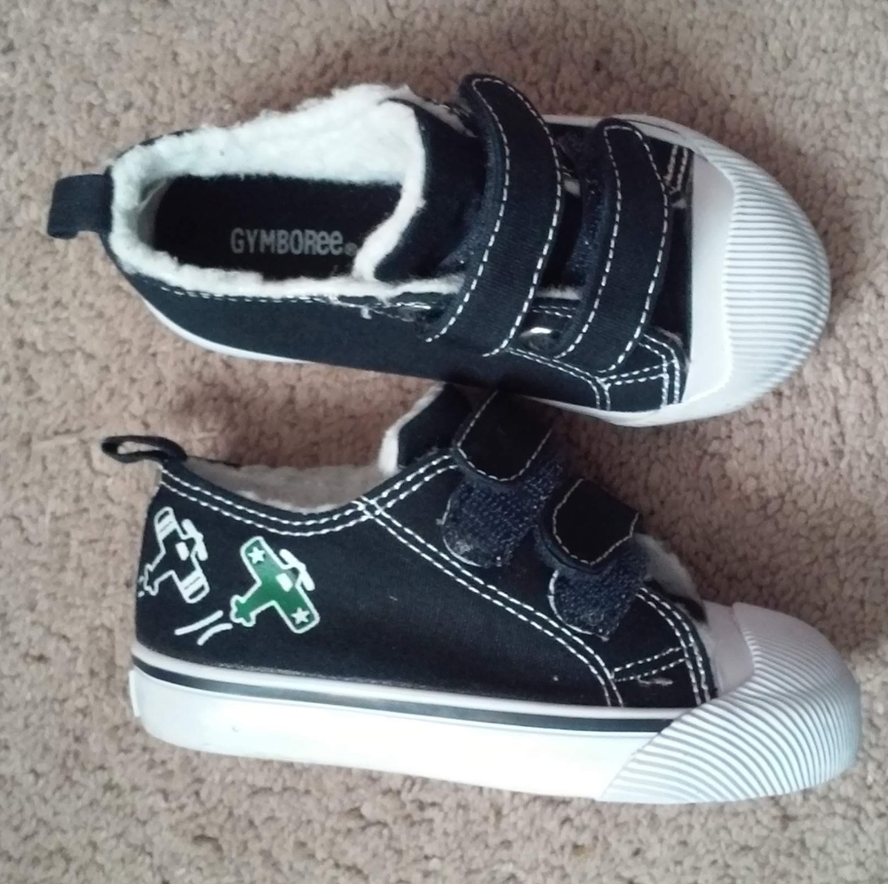 Gymboree Navy Sneakers with planes size 7